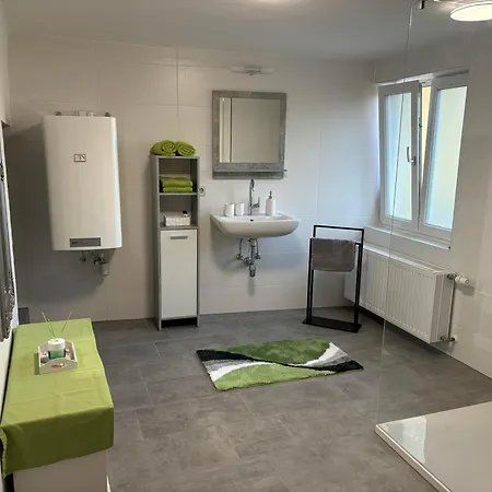 City Apartment *